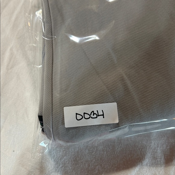 Puma x Mercedes-Benz Light Gray Joggers - Picture 7 of 7